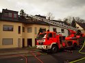 Dachstuhlbrand Koeln Bocklemuend Untere Dorfstr P093